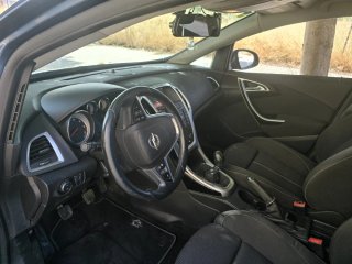 Opel Astra 2013