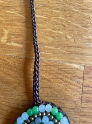Collar artesanal tonos verdes
