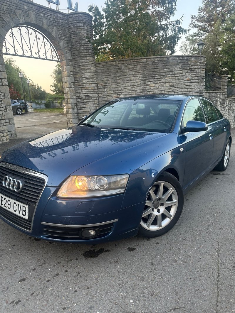 Audi A6 2004 - foto 1