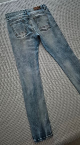 Pantalón azul claro vaquero ajustado Pull&Bear