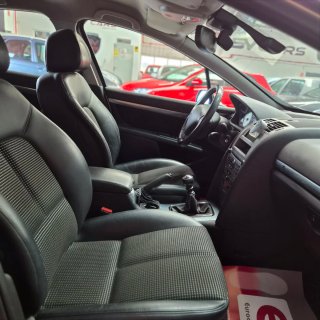 Peugeot 407 2.0 Hdi 135Cv. 1 dueño. Sólo 82.500 km
