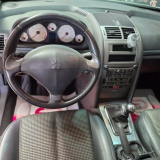 Peugeot 407 2.0 Hdi 135Cv. 1 dueño. Sólo 82.500 km