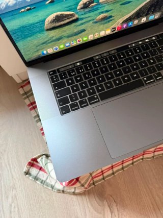 MacBook Pro 16'' 2019 i9/32/1TB TOP DI GAMMA