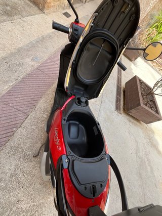 Piaggio Liberty S 125 Roja