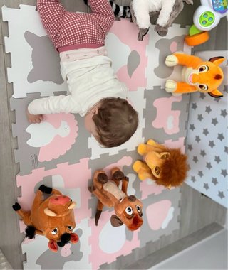 Alfombra puzzle goma eva rosa animalitos 120x90.