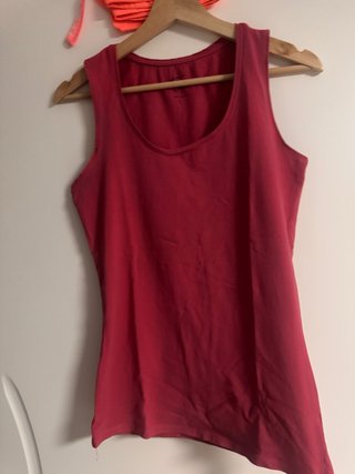 Camiseta tirantes roja