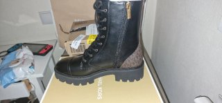 Botas Michael Kors Beige y Negro