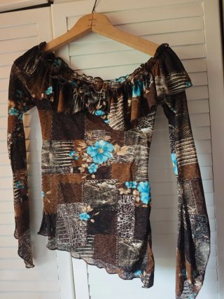 Blusa semitransparente floral S
