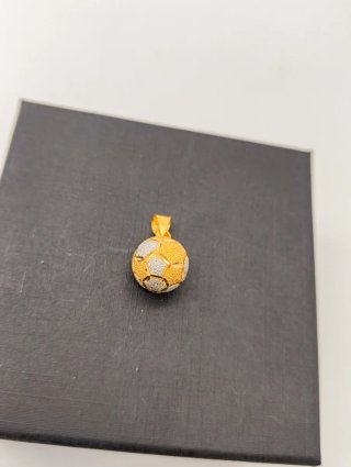 Colgante Balón Futbol Oro 21kt bicolor brillo