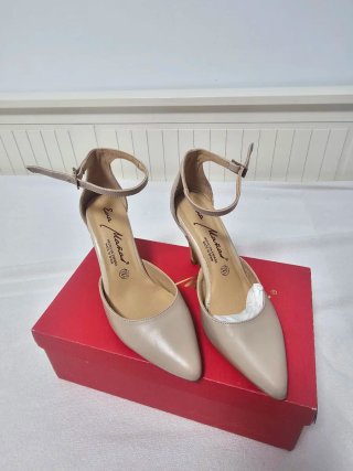 Zapatos de tacón Eva Massó nude talla 39