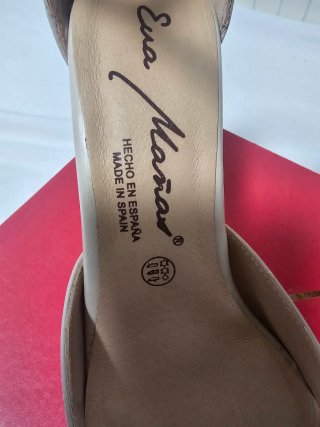Zapatos de tacón Eva Massó nude talla 39