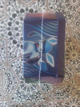 Pokemon TCG Leafeon EX Tin
