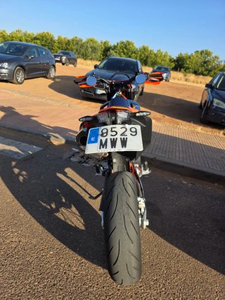 KTM 690 SMC R 2024 Supermotard Naranja/Azul