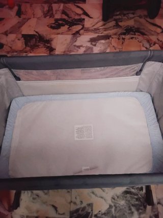 Cuna colecho Chicco gris