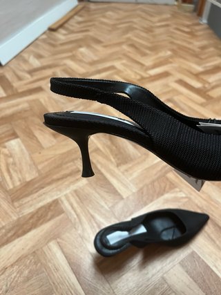 Tacones Zara negros punta slingback