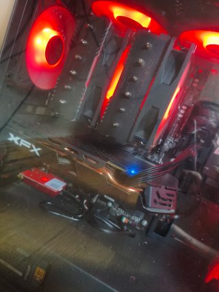 XFX RX 580 8GB GRANADA