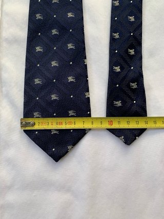 Corbata Burberry Azul con Logo Beige