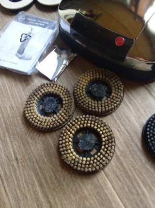 Pulidora de suelos con accesorios