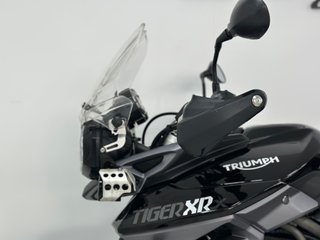 TRIUMPH TIGER 800 XRX