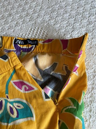 Falda pantalón Zara M estampado tropical