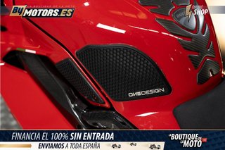 DUCATI Panigale v4 **FULL CARBONO**ARROW**PUIG**POCOS KM**