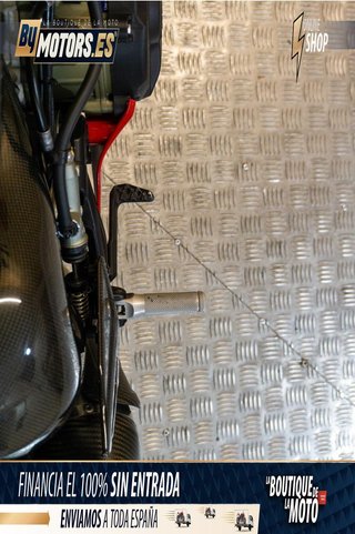 DUCATI Panigale v4 **FULL CARBONO**ARROW**PUIG**POCOS KM**