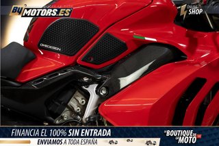 DUCATI Panigale v4 **FULL CARBONO**ARROW**PUIG**POCOS KM**