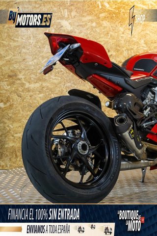 DUCATI Panigale v4 **FULL CARBONO**ARROW**PUIG**POCOS KM**