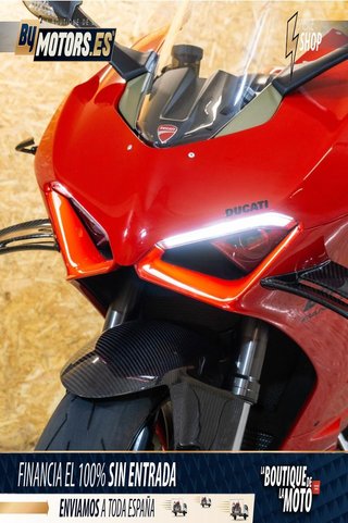 DUCATI Panigale v4 **FULL CARBONO**ARROW**PUIG**POCOS KM**