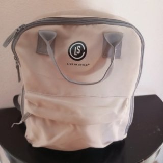 Mochila bege
