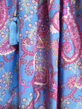 Vestido de seda estampado