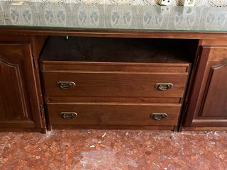 Muebles de salón madera oscura