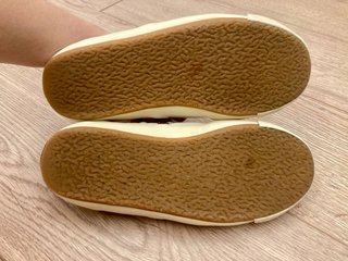 Zapatillas Pompeii beige y granate