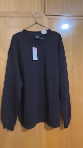 Sudadera negra lisa