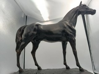 ANTIGUO CABALLO EN BRONCE DE JUSTO GANDARIAS.