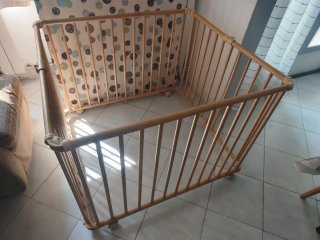 Parque infantil para bebé de madera