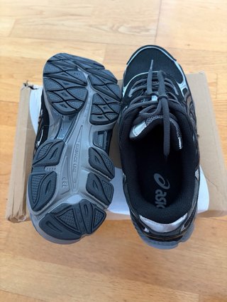 Asics Gel NYC Negro/Plata