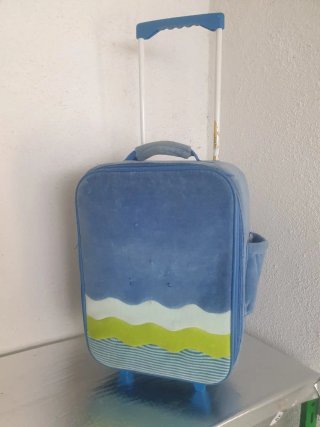 Maleta infantil con ruedas