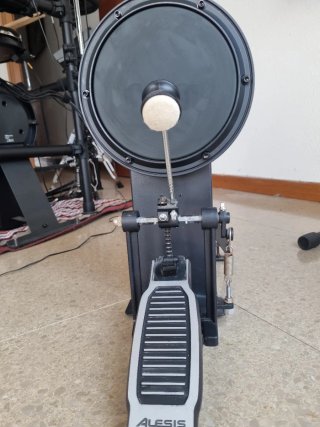 Pedal Batería Electrónica Alesis