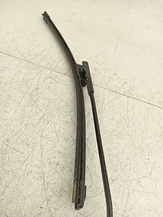 BRAZO LIMPIA DELANTERO DERECHO VOLKSWAGEN GOLF V
