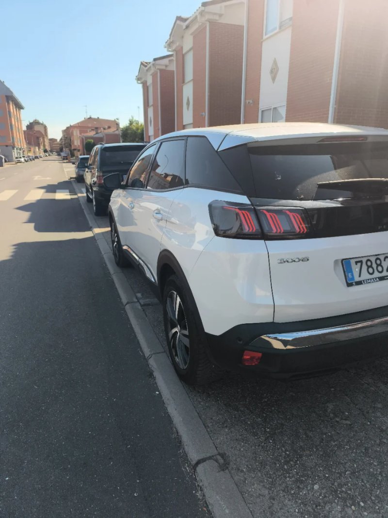 Peugeot 3008 2021 - foto 1