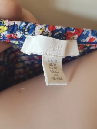 Blusa floral manga larga