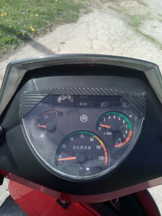 Vespa TX 200 roja | ITV recién pasada