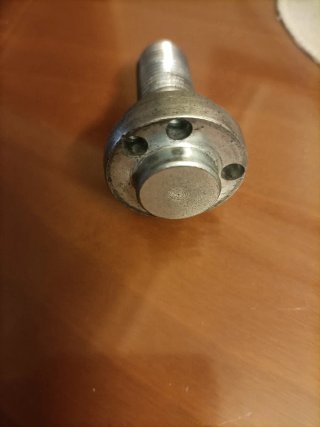 Tornillo antirrobo y 2 llaves