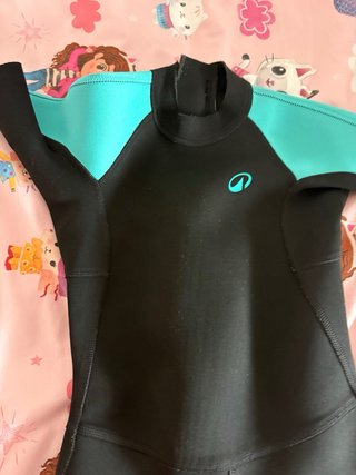 Neopreno niño corto negro y turquesa