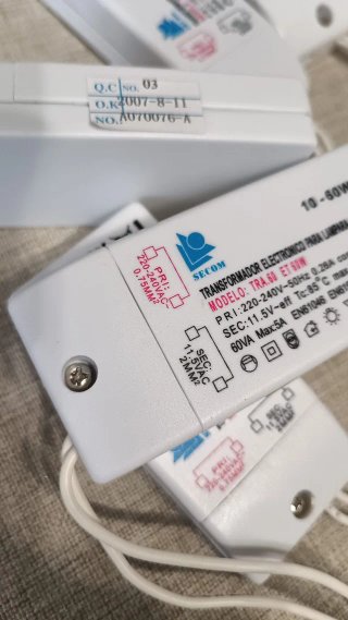Transformador Eléctrico SECOM 60W Halógena