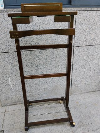 Galán de noche madera y metal