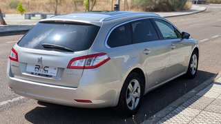 Peugeot 508 SW 2011