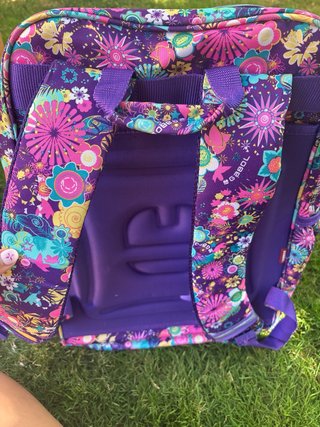 Mochila y estuche escolar Gabol floral morada