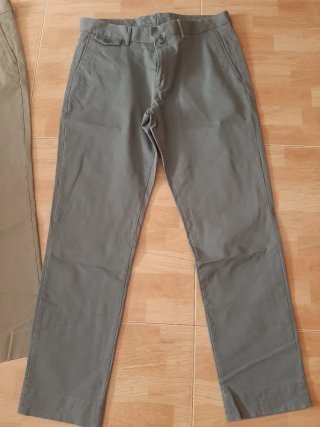 Pantalones de vestir hombre beige y verde